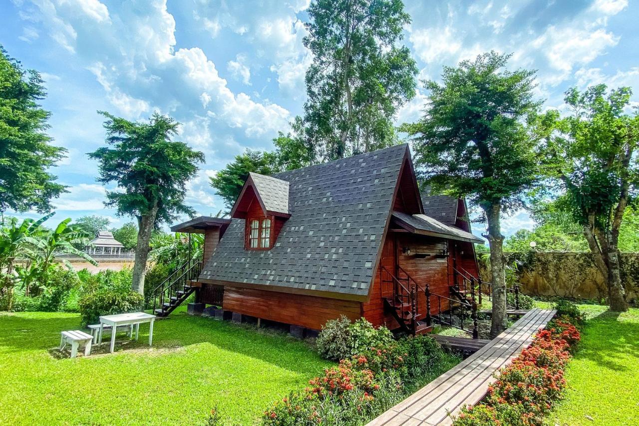 The Imperial River House Resort, Chiang Rai Exteriör bild