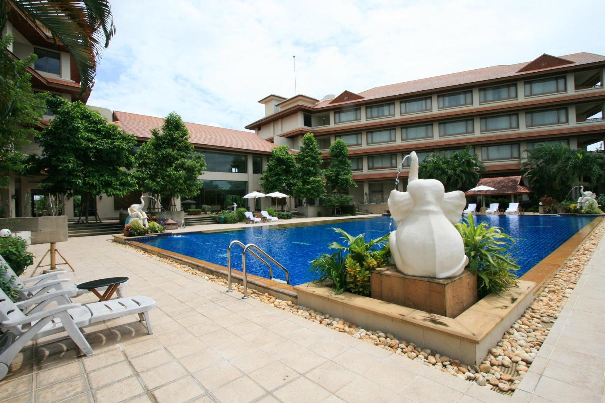 The Imperial River House Resort, Chiang Rai Exteriör bild