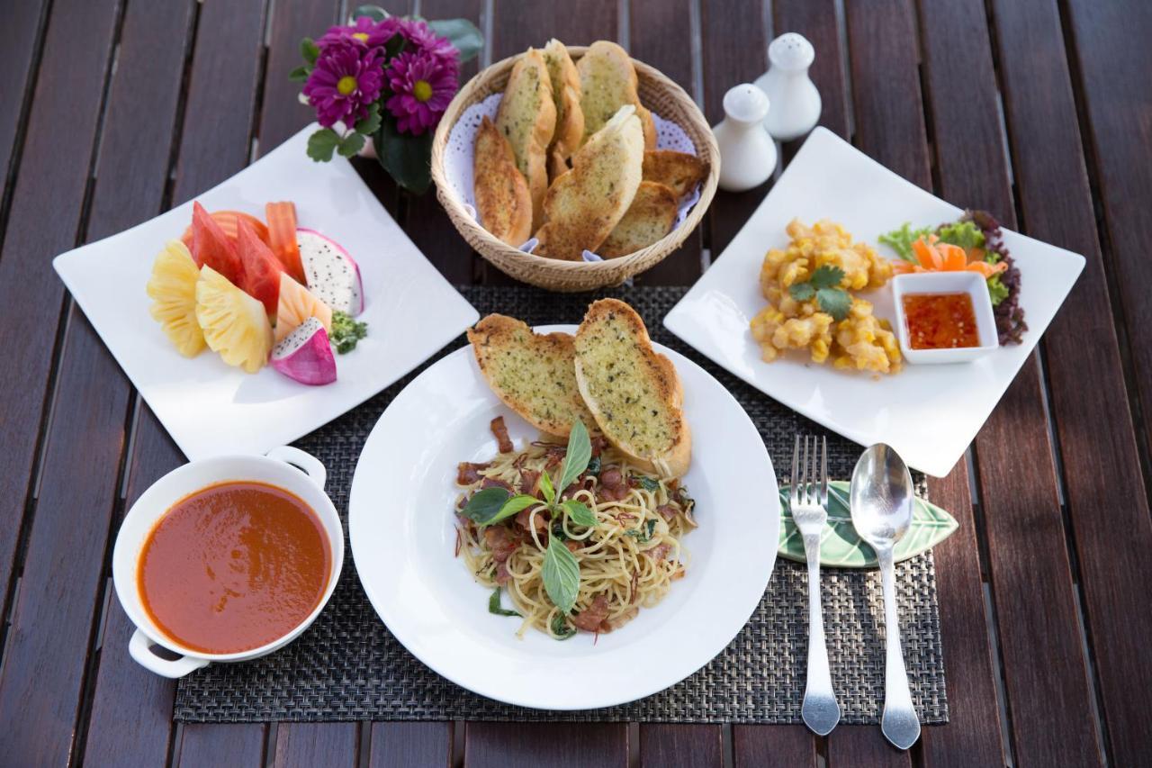 The Imperial River House Resort, Chiang Rai Exteriör bild